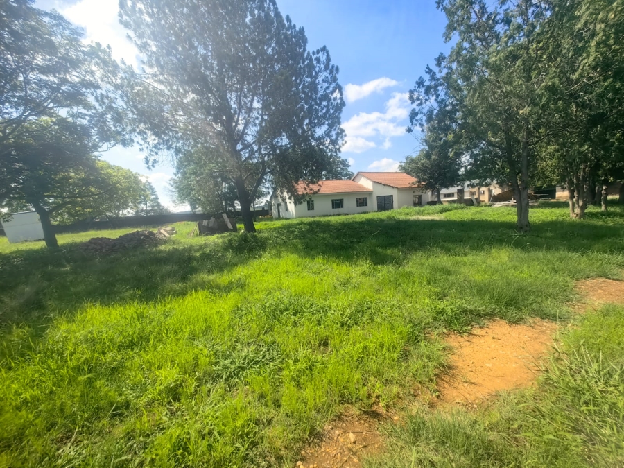 To Let 6 Bedroom Property for Rent in Kalkfontein A H Limpopo