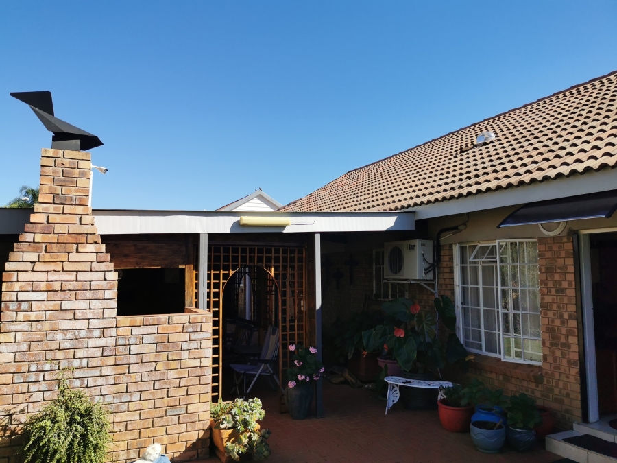3 Bedroom Property for Sale in Mookgopong Limpopo