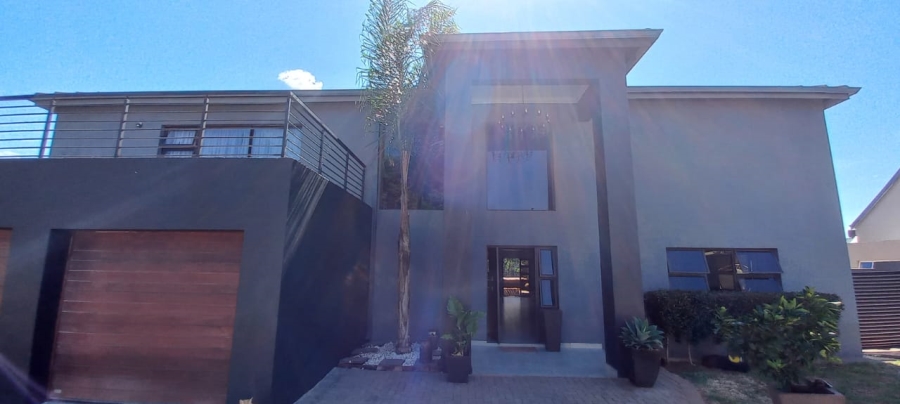 5 Bedroom Property for Sale in Bendor Place Limpopo