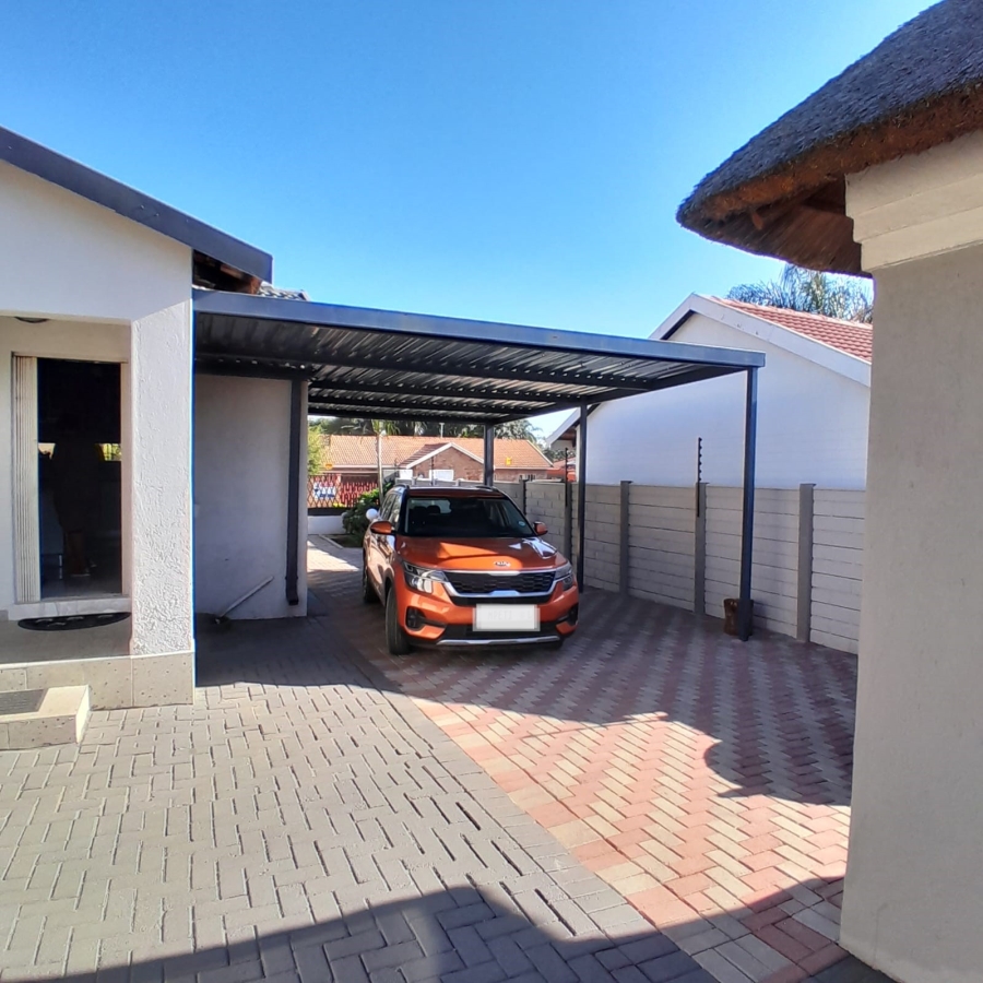 4 Bedroom Property for Sale in Bendor Ext 17 Limpopo
