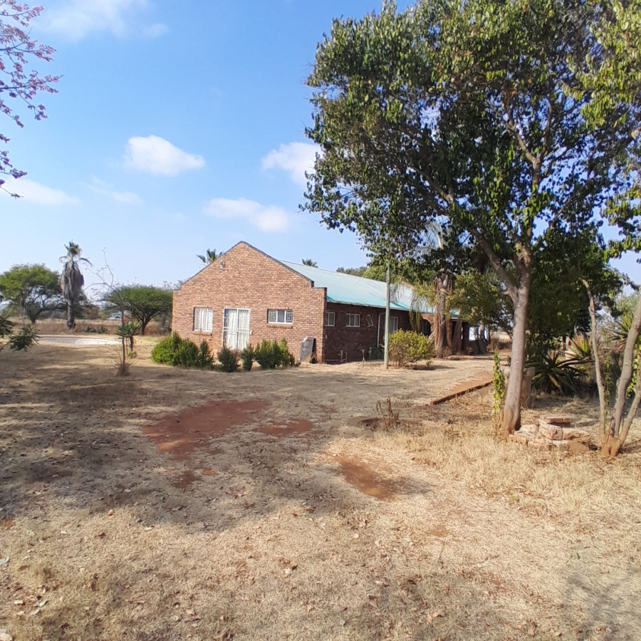 3 Bedroom Property for Sale in Kalkfontein A H Limpopo