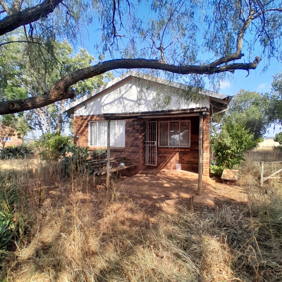 3 Bedroom Property for Sale in Kalkfontein A H Limpopo