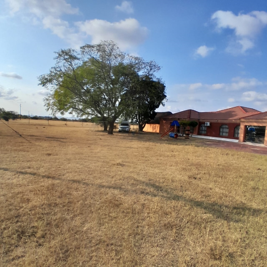 5 Bedroom Property for Sale in Doornbult Limpopo