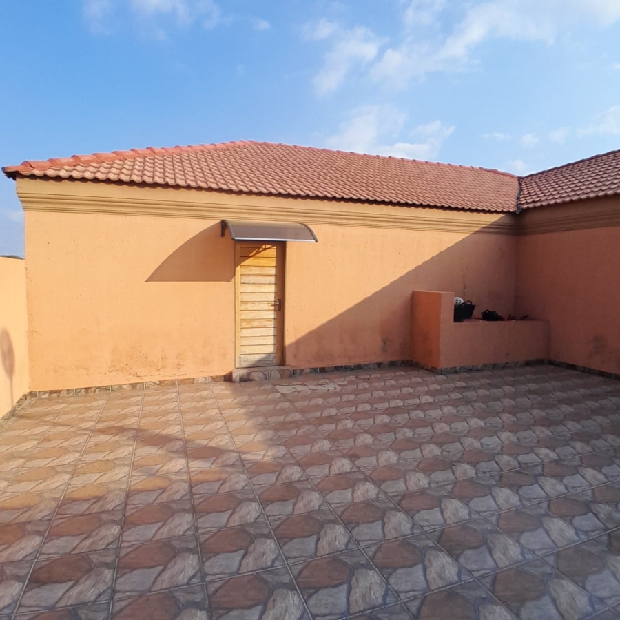 5 Bedroom Property for Sale in Doornbult Limpopo