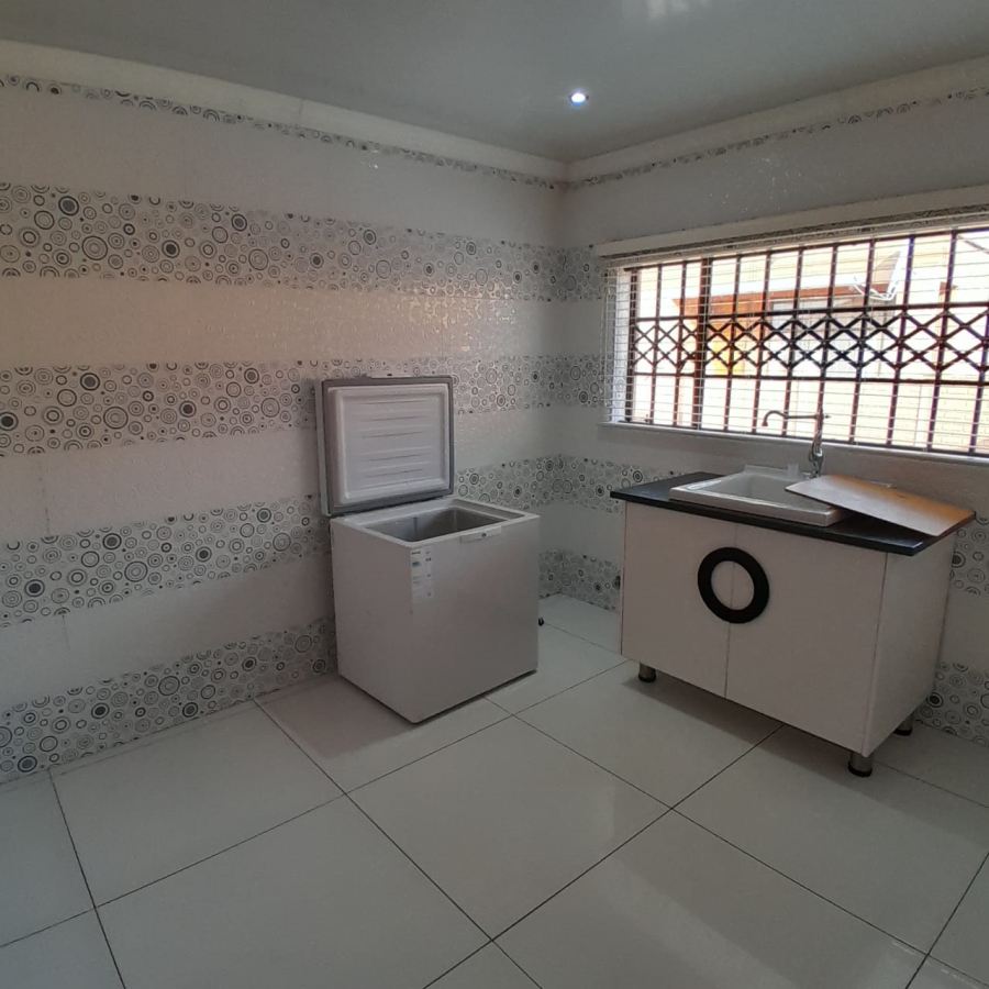 5 Bedroom Property for Sale in Doornbult Limpopo