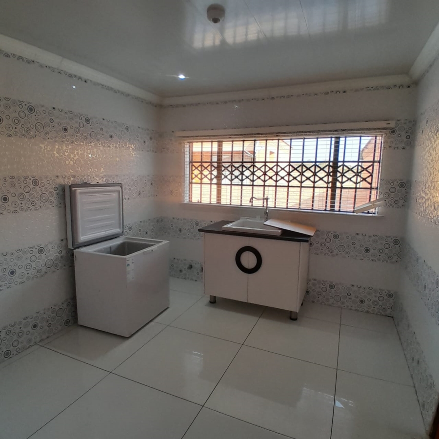 5 Bedroom Property for Sale in Doornbult Limpopo