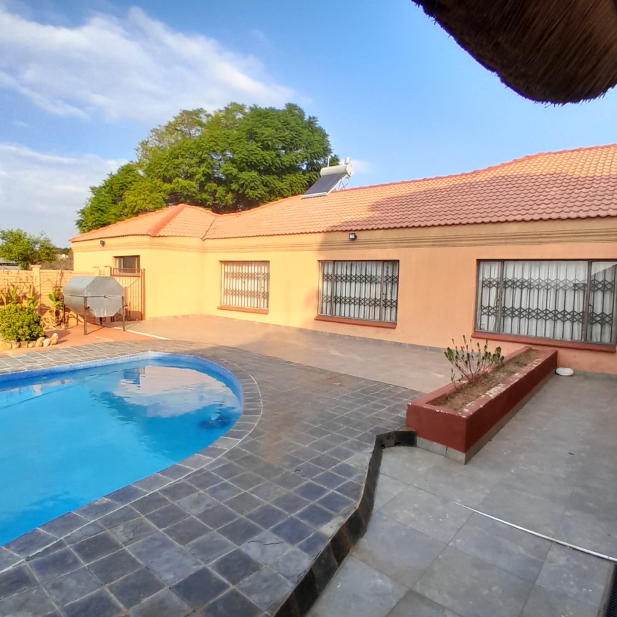 5 Bedroom Property for Sale in Doornbult Limpopo