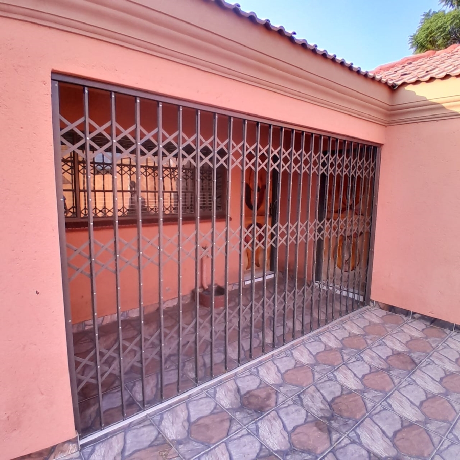 5 Bedroom Property for Sale in Doornbult Limpopo