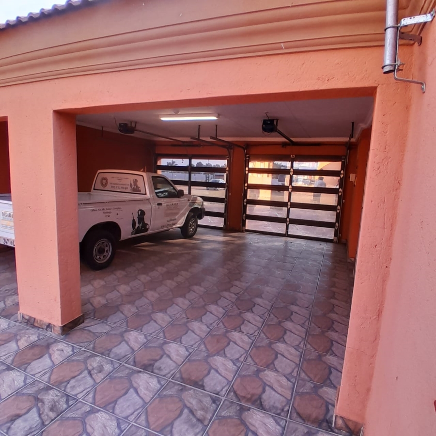 5 Bedroom Property for Sale in Doornbult Limpopo