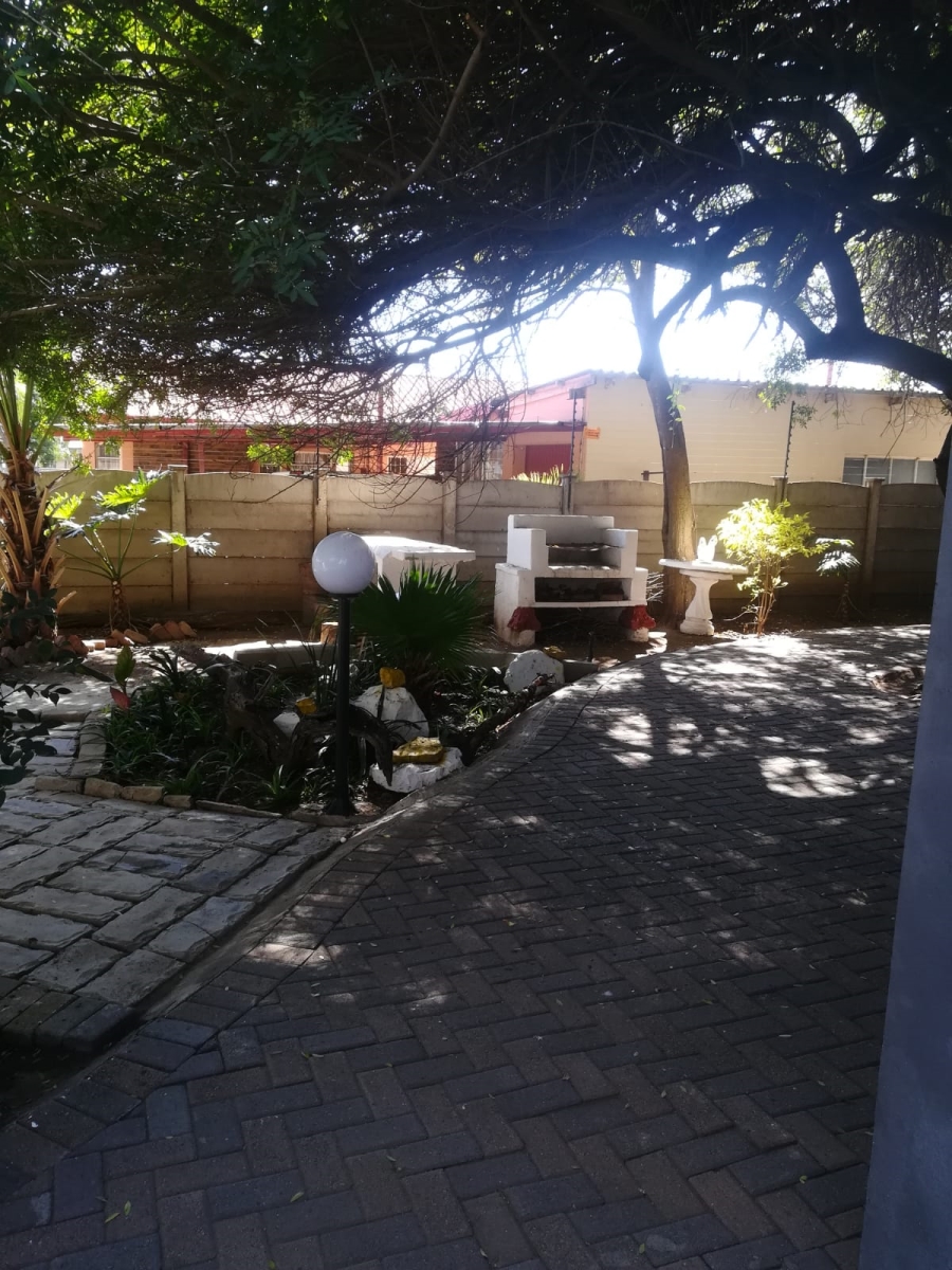 To Let 5 Bedroom Property for Rent in Annadale Limpopo