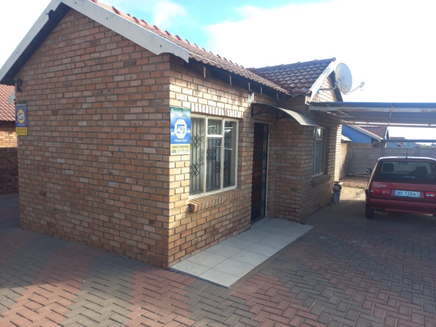 3 Bedroom Property for Sale in Madiba Park Limpopo