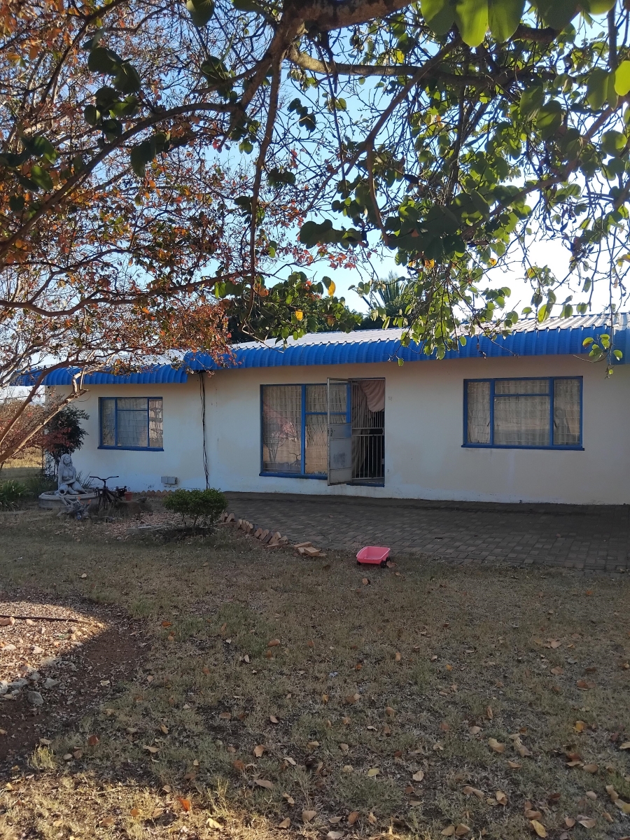 5 Bedroom Property for Sale in Palmietfontein Limpopo