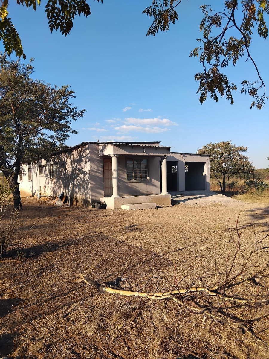 5 Bedroom Property for Sale in Palmietfontein Limpopo