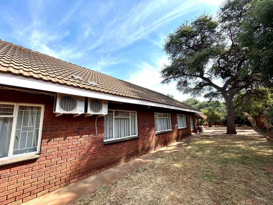 3 Bedroom Property for Sale in Chroompark Limpopo