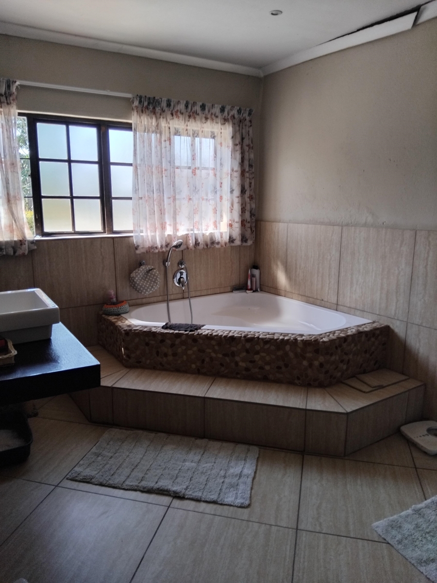 4 Bedroom Property for Sale in Ivydale A H Limpopo