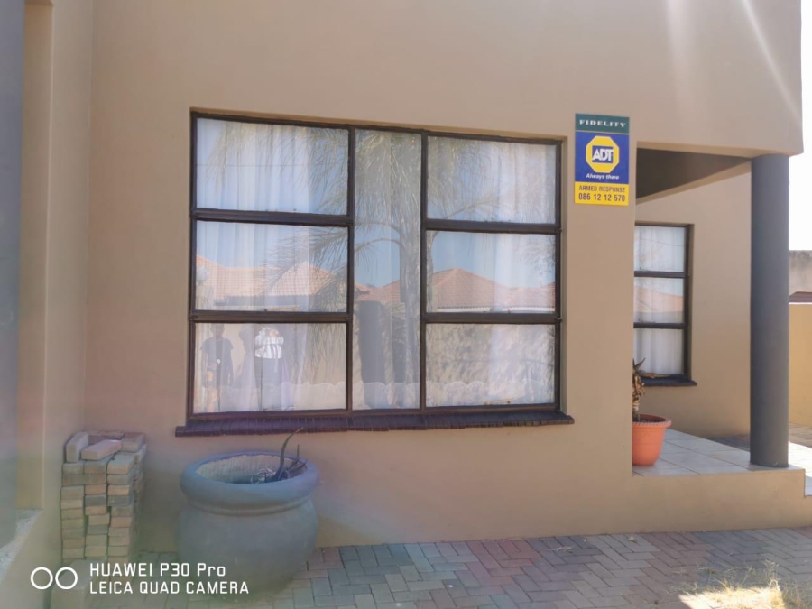 5 Bedroom Property for Sale in Seshego Limpopo