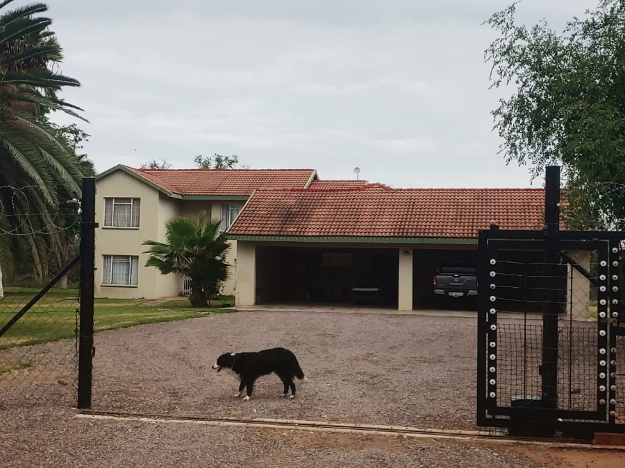 5 Bedroom Property for Sale in Koedoeskop Limpopo