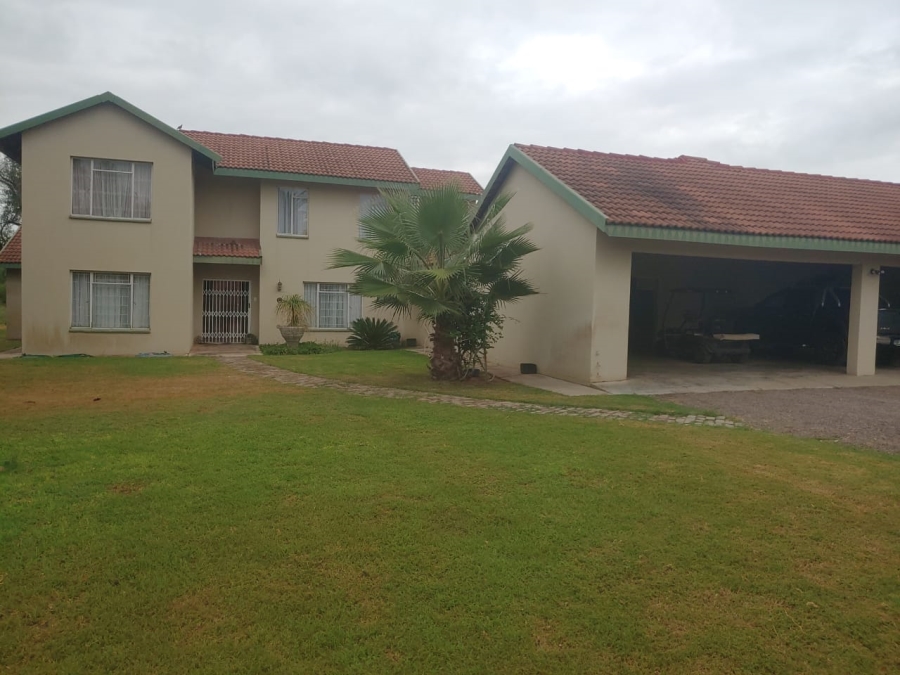 5 Bedroom Property for Sale in Koedoeskop Limpopo