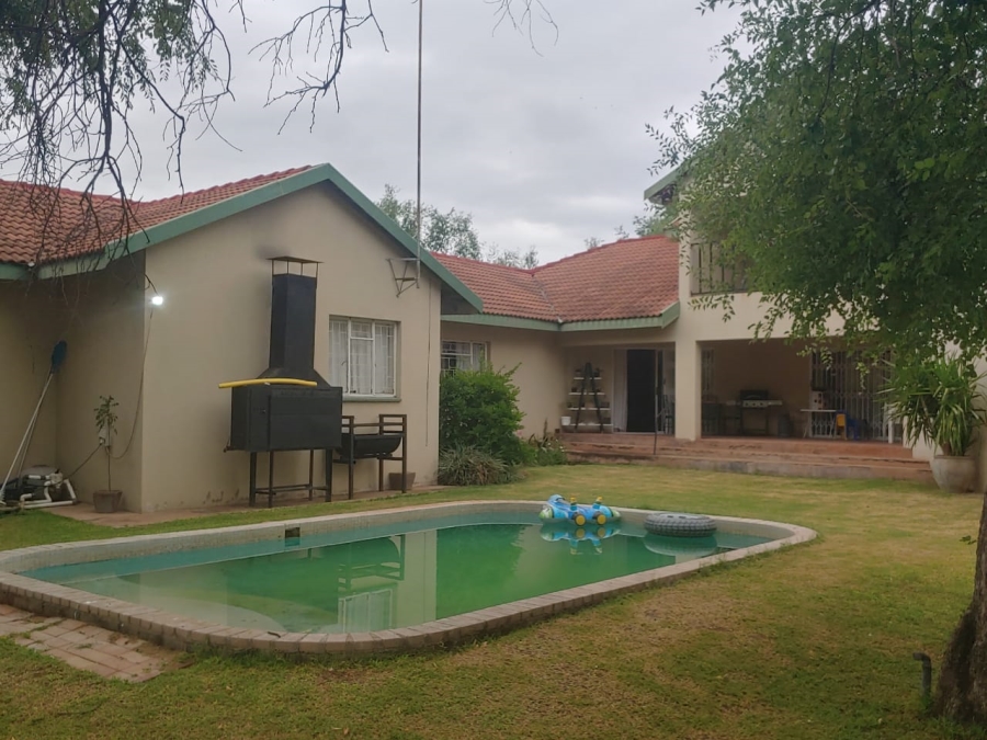 5 Bedroom Property for Sale in Koedoeskop Limpopo