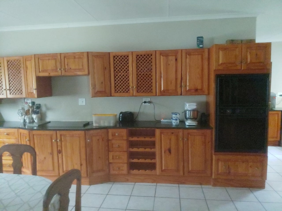 5 Bedroom Property for Sale in Koedoeskop Limpopo