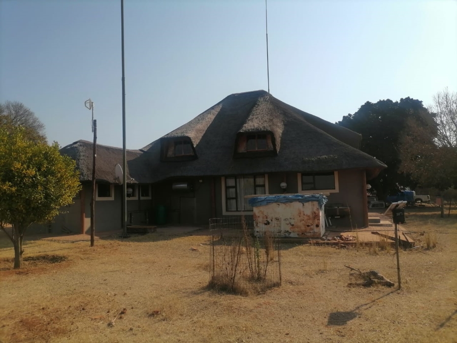 5 Bedroom Property for Sale in Dalmada A H Limpopo