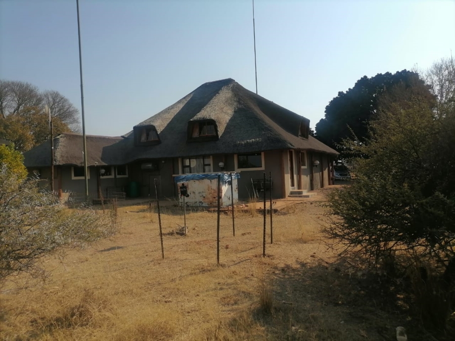 5 Bedroom Property for Sale in Dalmada A H Limpopo