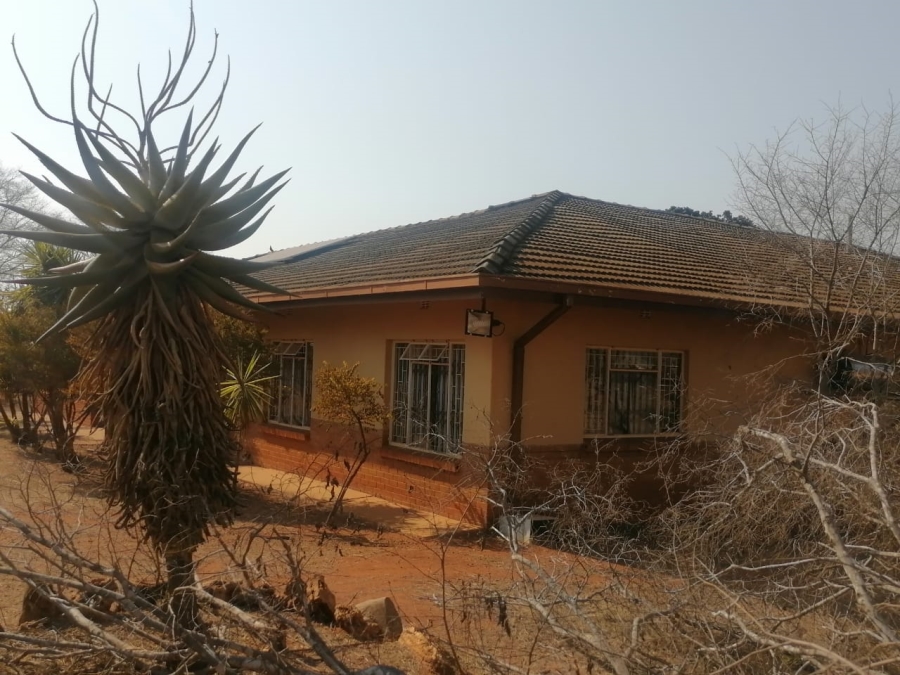 5 Bedroom Property for Sale in Dalmada A H Limpopo