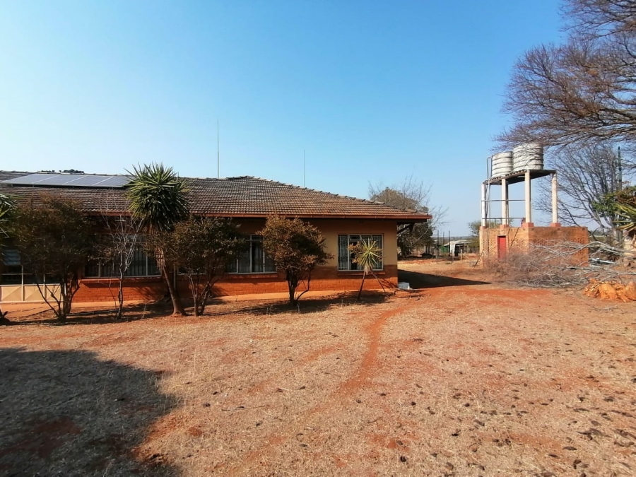 5 Bedroom Property for Sale in Dalmada A H Limpopo