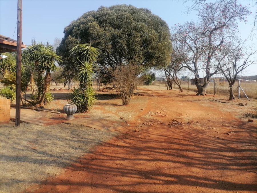 5 Bedroom Property for Sale in Dalmada A H Limpopo