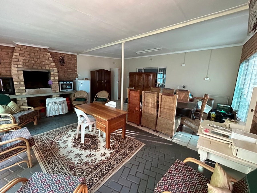 6 Bedroom Property for Sale in Kameeldoringpark Limpopo