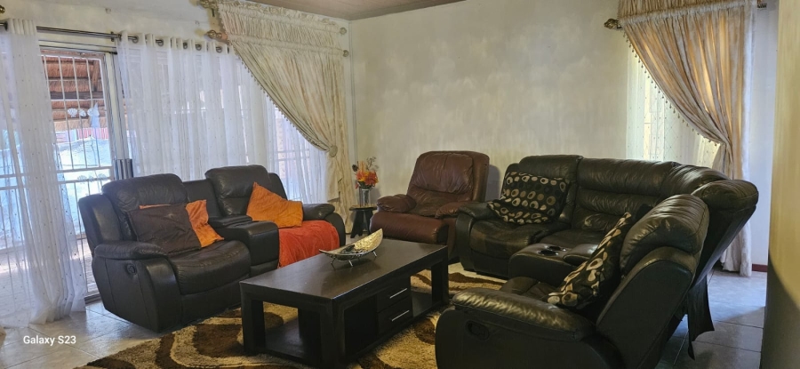 To Let 4 Bedroom Property for Rent in Impala Park Limpopo