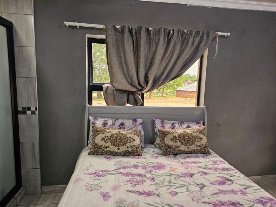 2 Bedroom Property for Sale in Doveni Limpopo