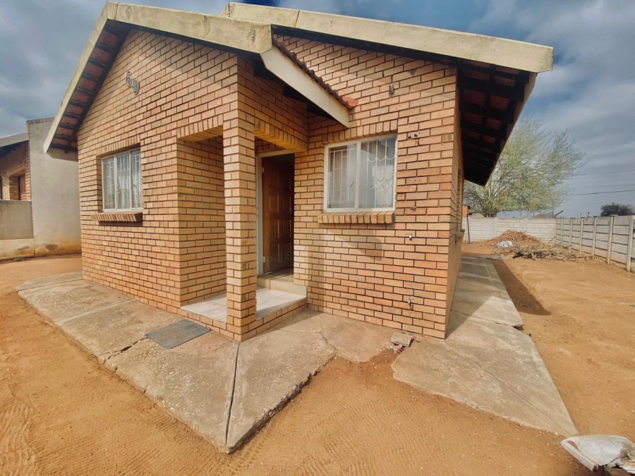 2 Bedroom Property for Sale in Westenburg Limpopo