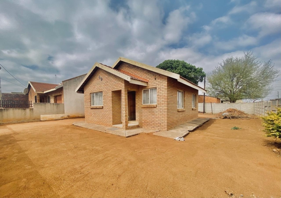 2 Bedroom Property for Sale in Westenburg Limpopo