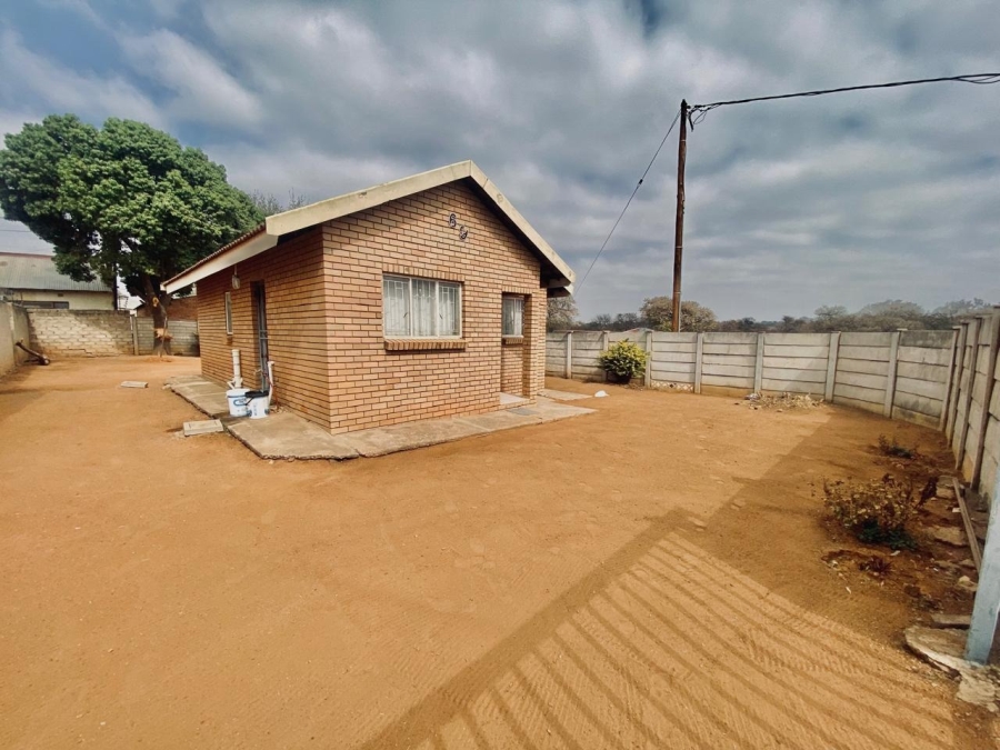 2 Bedroom Property for Sale in Westenburg Limpopo