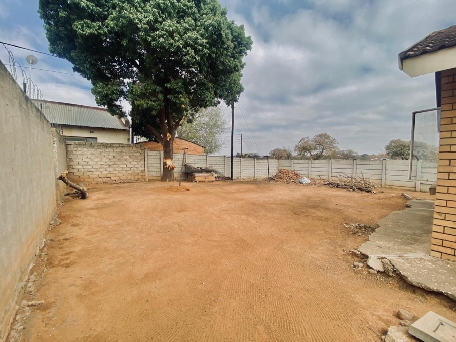 2 Bedroom Property for Sale in Westenburg Limpopo