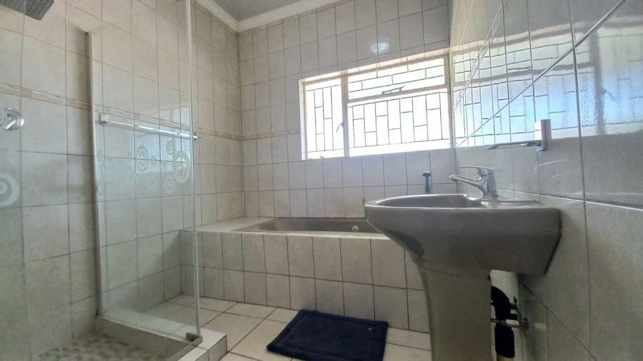 4 Bedroom Property for Sale in Bendor Limpopo