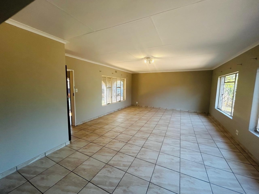 To Let 4 Bedroom Property for Rent in Impala Park Limpopo