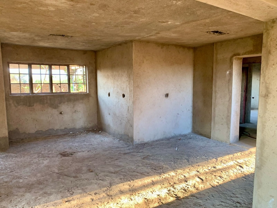 5 Bedroom Property for Sale in Mahlasedi Park Limpopo