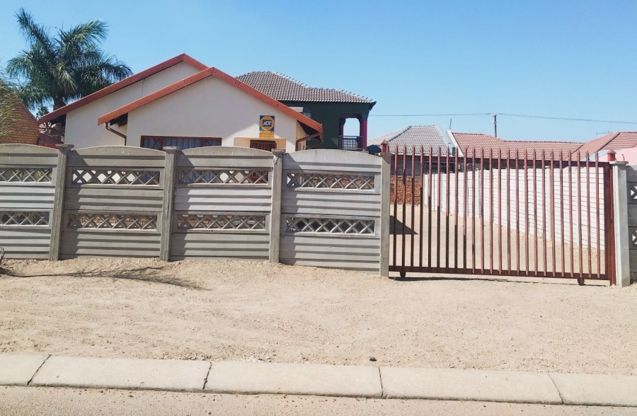 2 Bedroom Property for Sale in Ivydale A H Limpopo