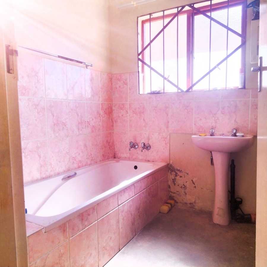 2 Bedroom Property for Sale in Ivydale A H Limpopo