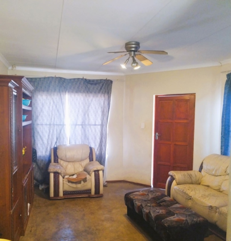 2 Bedroom Property for Sale in Ivydale A H Limpopo