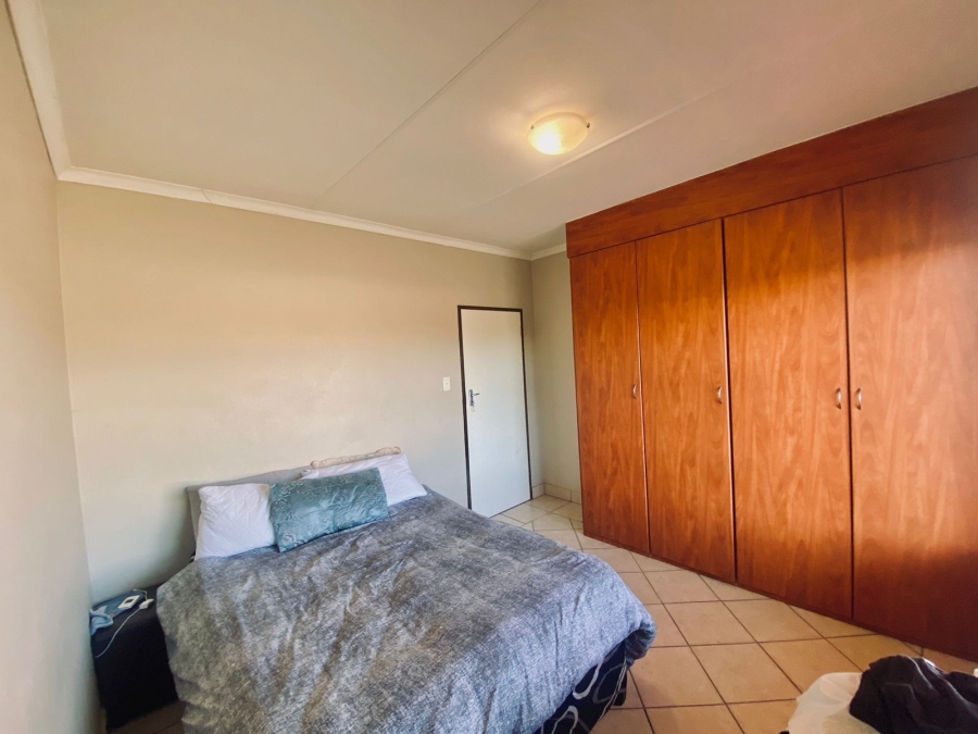 1 Bedroom Property for Sale in Penina Park Limpopo