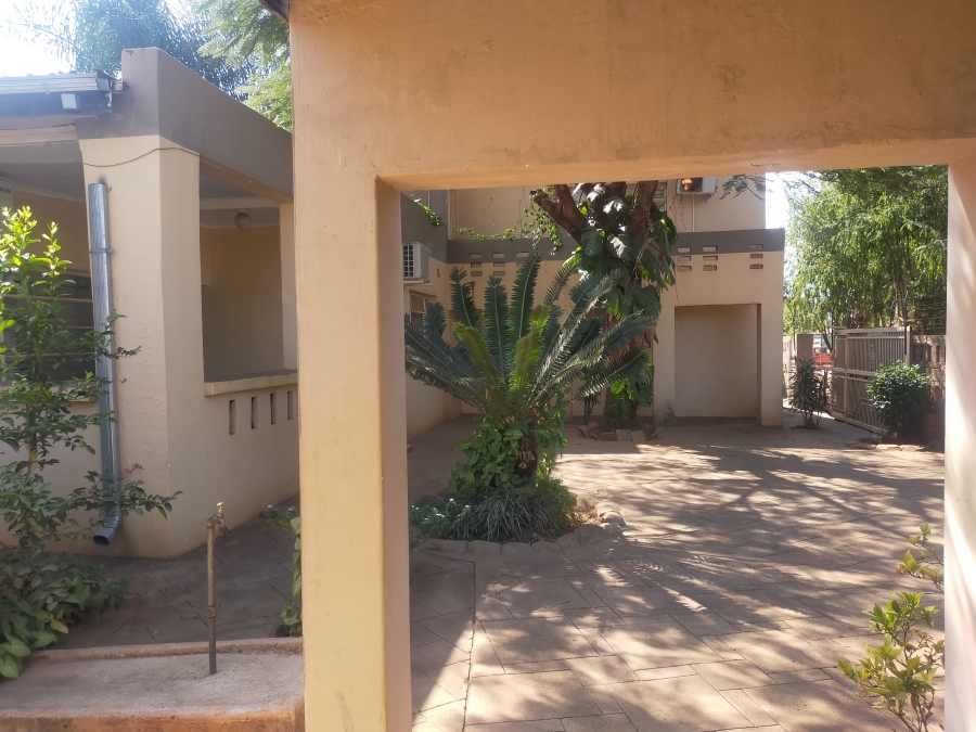 To Let 5 Bedroom Property for Rent in Thohoyandou Limpopo