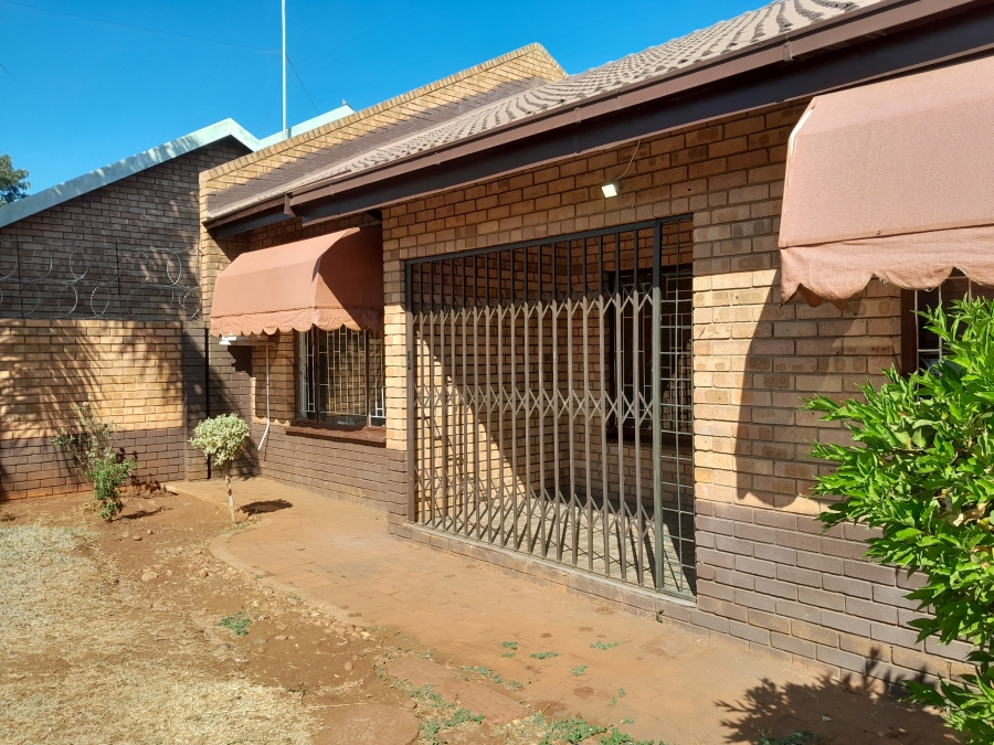 3 Bedroom Property for Sale in Mokopane Central Limpopo