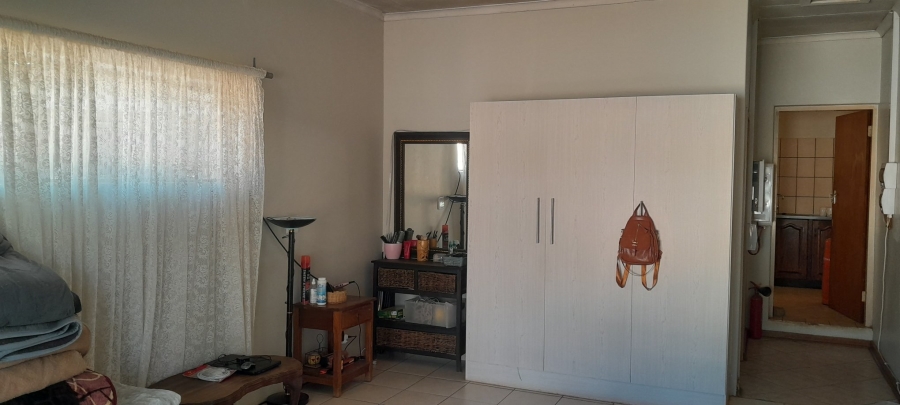 5 Bedroom Property for Sale in Mookgopong Limpopo