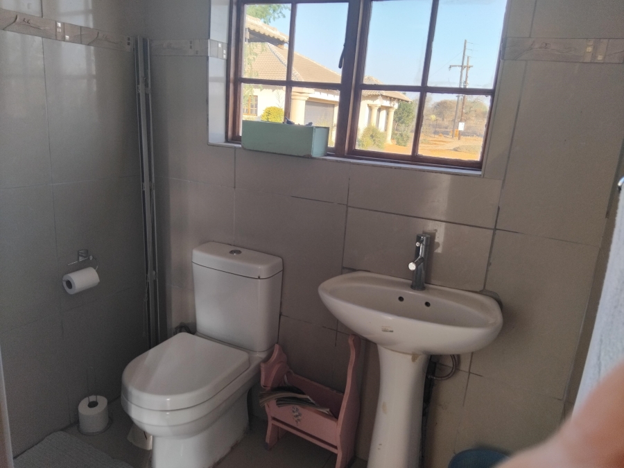 4 Bedroom Property for Sale in Myngenoegen A H Limpopo