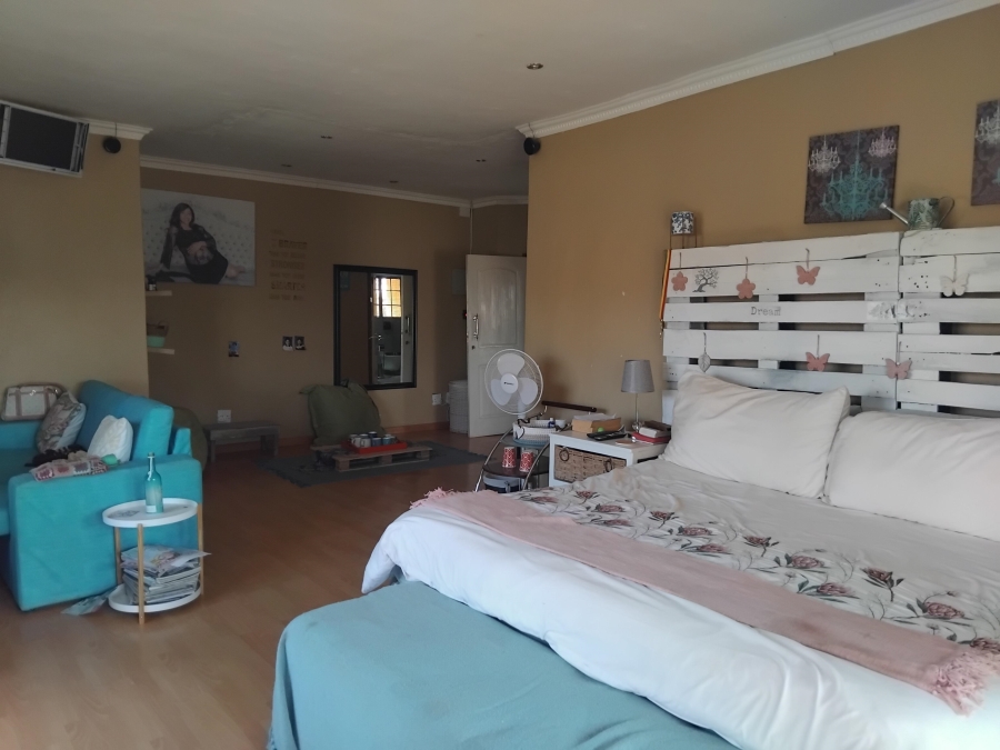 4 Bedroom Property for Sale in Myngenoegen A H Limpopo