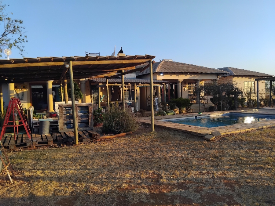 4 Bedroom Property for Sale in Myngenoegen A H Limpopo