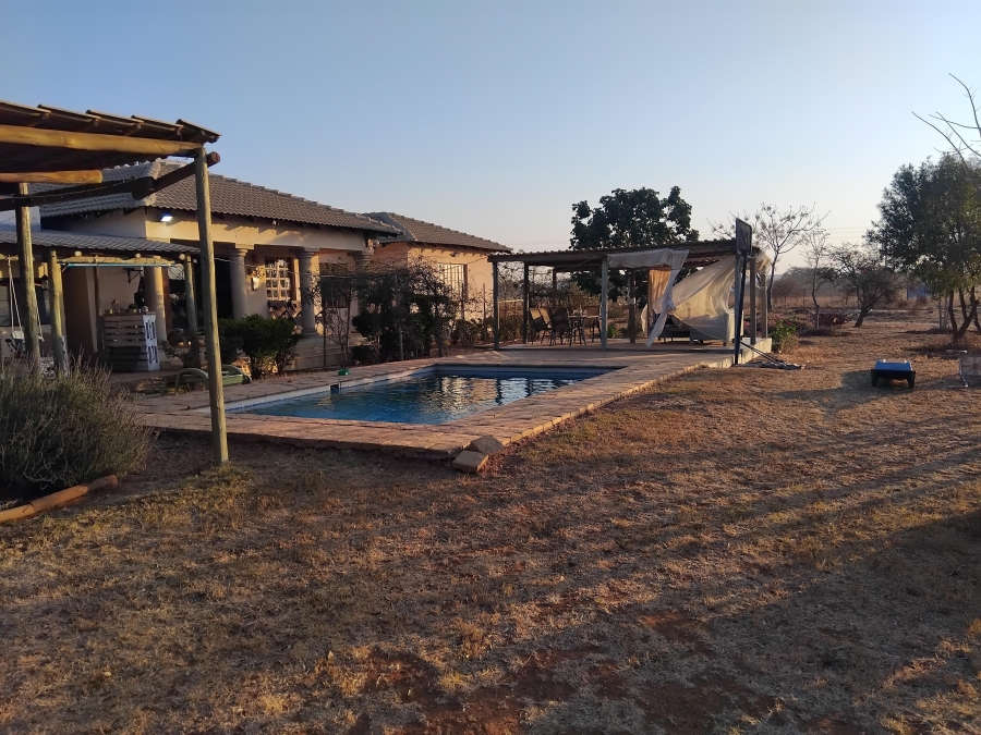 4 Bedroom Property for Sale in Myngenoegen A H Limpopo